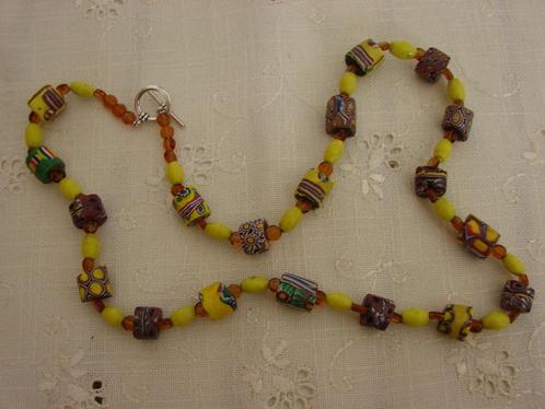 Ketting met antieke Venetiaanse handelskralen., Sieraden, Tassen en Uiterlijk, Kettingen, Nieuw, Overige materialen, Overige kleuren