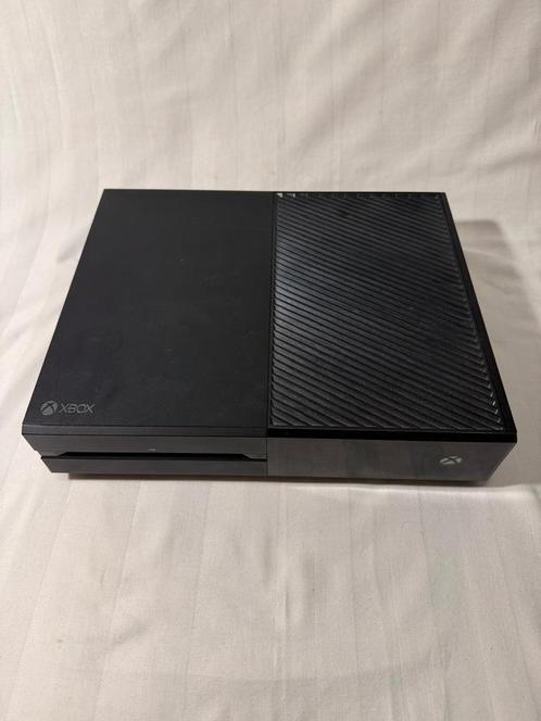 Xbox one met controller, Spelcomputers en Games, Spelcomputers | Xbox One, Zo goed als nieuw, Xbox One, 1 TB, Met 1 controller