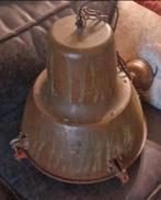 Grote industriële lamp, Ophalen