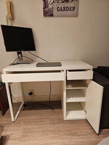 Ikea Micke bureau + Renberget bureaustoel Zo goed als nieuw - afbeelding 2