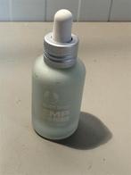 The Body Shop Hemp Serum-in-Primer 30ml Vegan, Sieraden, Tassen en Uiterlijk, Uiterlijk | Lichaamsverzorging, Ophalen of Verzenden