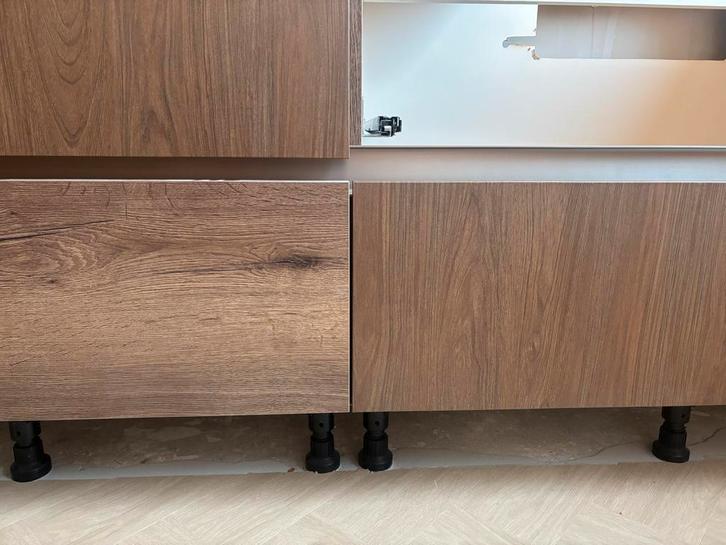 Keuken wrappen - Nieuwe look, Huis en Inrichting, Keuken | Complete keukens, Nieuw, Ophalen