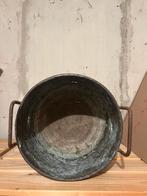 Antieke koperen pot met handvatten, Ophalen