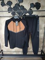 nike tech pakken, Ophalen of Verzenden, Nieuw, Overige maten