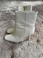 Josh V boots, Kleding | Dames, Wit, Lage of Enkellaarzen, Ophalen of Verzenden, Zo goed als nieuw