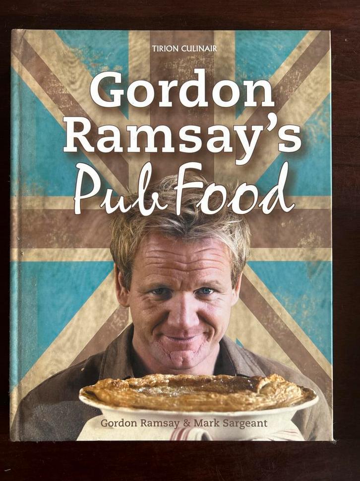 Gordon Ramsay's Pub Food - Kookboek, Boeken, Kookboeken, Zo goed als nieuw, Hoofdgerechten, Europa, Verzenden