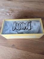 Nieuwe Nami Slides - The Auracles - Chris Brown, Ophalen, Nieuw, Beige, Slippers