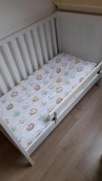Sundvik Ikea ledikant / babybed / meegroeibed, Kinderen en Baby's, Babywiegjes en Ledikanten, Ophalen, Zo goed als nieuw, Ledikant