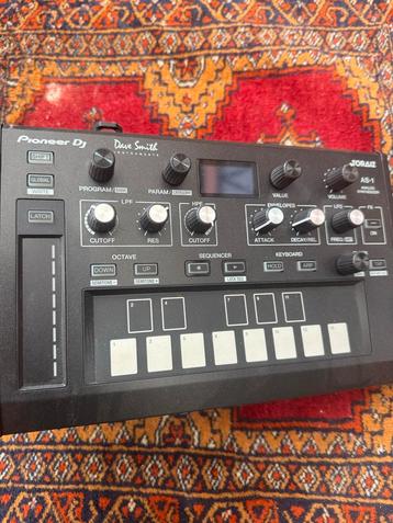 Pioneer DJ Toraiz AS-1 Analoge Synthesizer beschikbaar voor biedingen