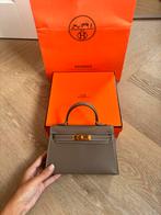 Hèrmes mini kelly tas helemaal nieuw, Sieraden, Tassen en Uiterlijk, Tassen | Damestassen, Ophalen of Verzenden, Nieuw, Bruin