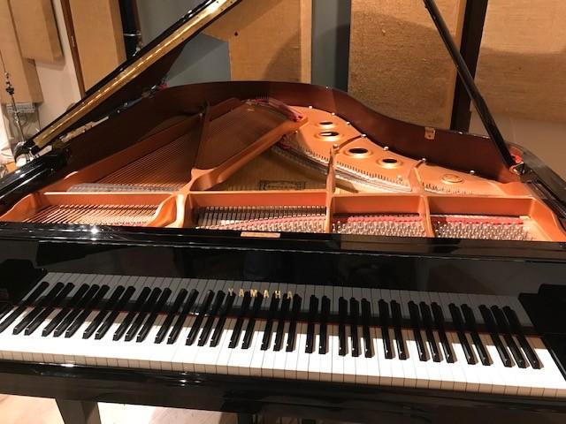 Yamaha vleugel piano C3X BJ 2013 in perfecte staat, Muziek en Instrumenten, Piano's, Zo goed als nieuw, Vleugel, Zwart, Hoogglans
