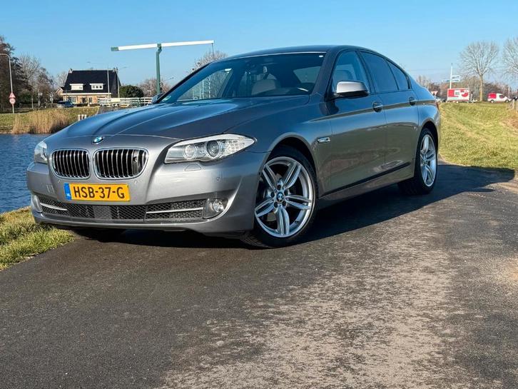 BMW 5-Serie 3.0I 523 AUT2010 Grijs COMPLEET met alle opties!, Auto's, BMW, Particulier, 5-Serie, 360° camera, ABS, Achteruitrijcamera