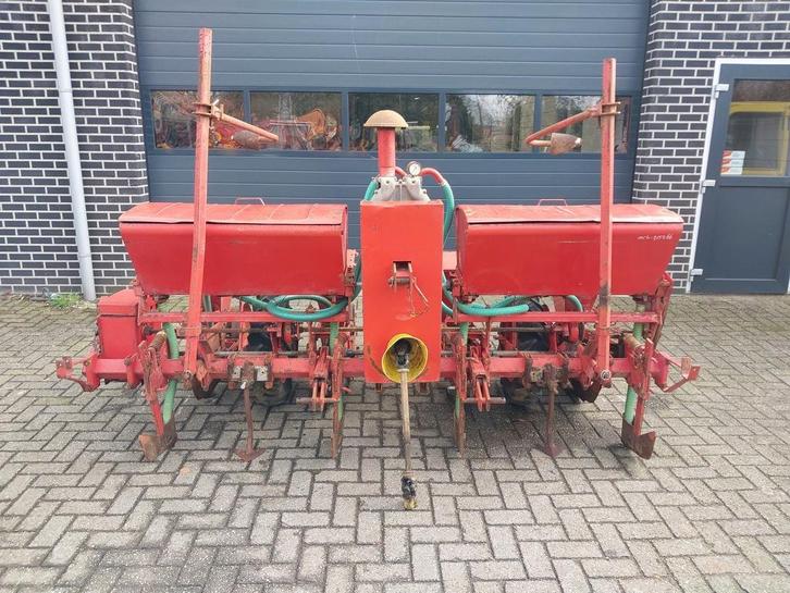 Becker Aeromat T4 Maiszaaimachine, Zakelijke goederen, Agrarisch | Werktuigen, Overige, Zaaien, Planten of Poten