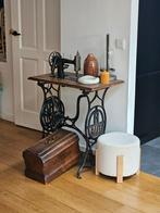 Antieke trapnaaimachine, leuk als tafel/side table, Huis en Inrichting, Tafels | Sidetables, Ophalen, Gebruikt, Metaal, Industrieel