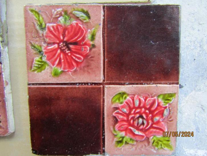 7 stuks 4 vaks tegels in relief., Antiek en Kunst, Antiek | Wandborden en Tegels, Ophalen of Verzenden