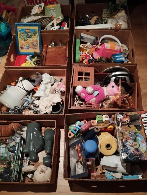 Meer als 8 dozen rommelmarkt spullen!, Diversen, Rommelmarktspullen, Ophalen