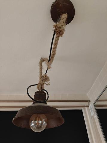 Hanglamp touw/roestkleur  beschikbaar voor biedingen