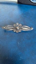 Zilver filigraine broche bloemmotief, Sieraden, Tassen en Uiterlijk, Antieke sieraden, Ophalen of Verzenden, Zilver, Broche