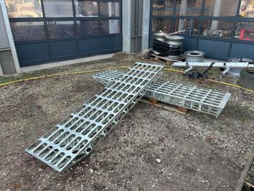 Onbekend Oprijplaten 250 x 60 cm 14.000 kg O steun beschikbaar voor biedingen