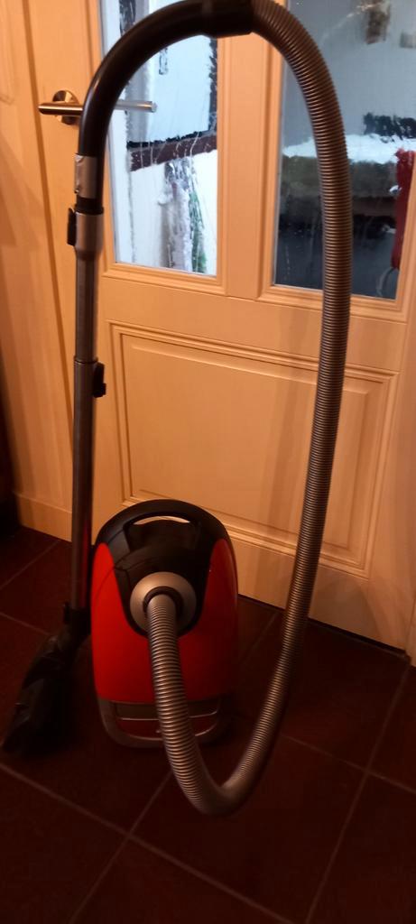 Miele Complete C2 Ecoline Stofzuiger, Witgoed en Apparatuur, Stofzuigers, Gebruikt, Stofzuiger, Minder dan 1200 watt, Stofzak