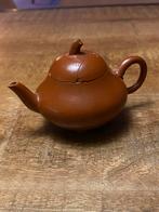Antiek Yixing miniatuur theepotje licht beschadigd, Antiek en Kunst, Antiek | Servies los, Ophalen of Verzenden
