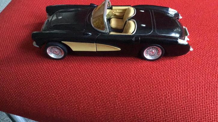 CHEVROLET CORVETTE CABRIO 1957 JONGENSDROOM ? NU 19 EURO, Hobby en Vrije tijd, Modelauto's | 1:24, Zo goed als nieuw, Auto, Overige merken