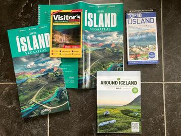 Wegenatlas en reisgidsen IJsland beschikbaar voor biedingen