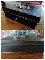 Brocante metalen geldkistje sleutel 2 modellen, Ophalen of Verzenden