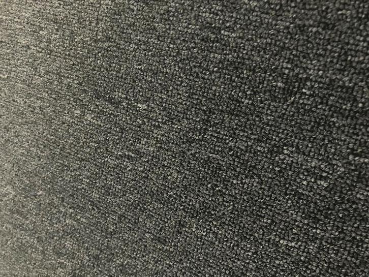 Nieuw zwart tapijt - 227x167 cm, Huis en Inrichting, Stoffering | Vloerbedekking, Nieuw, Tapijt, Zwart, minder dan 10 m², Ophalen