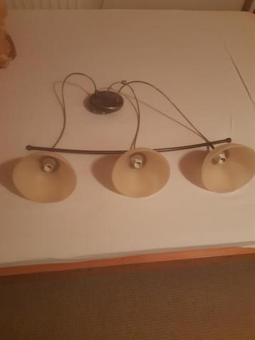 hanglamp met 3 lampen  beschikbaar voor biedingen