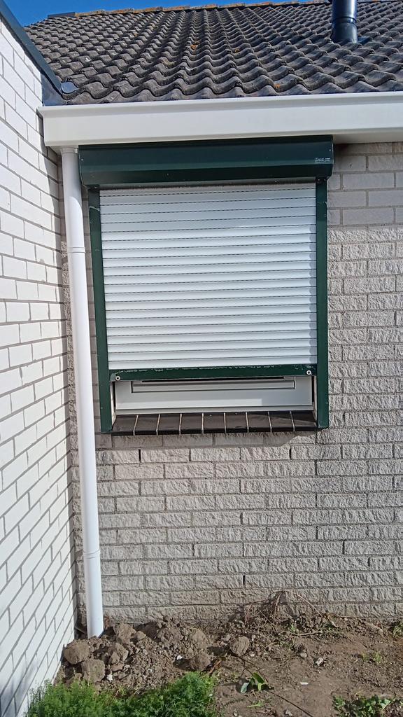 Rolluiken te koop, Doe-het-zelf en Verbouw, Rolluiken, Gebruikt, 200 cm of meer, 200 cm of meer, Wit, Ophalen