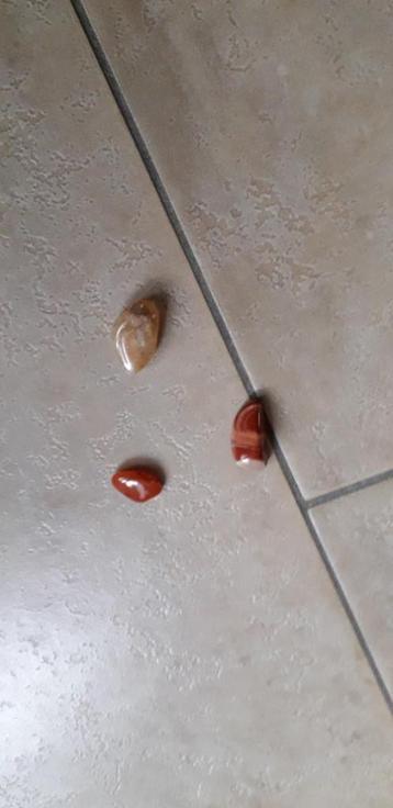 3 stenen  sieraden beschikbaar voor biedingen