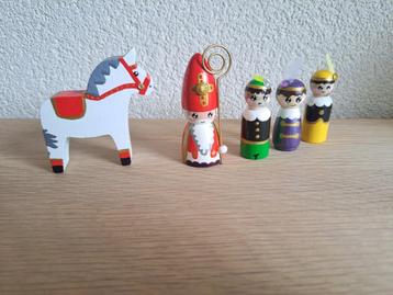 Sint pegdolls met paard ozosnel beschikbaar voor biedingen