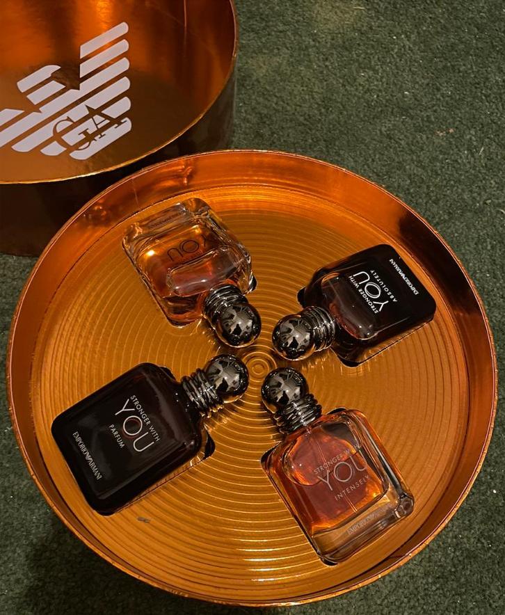 Unieke cadeauset Armani Stronger with You, Sieraden, Tassen en Uiterlijk, Uiterlijk | Parfum, Nieuw, Ophalen of Verzenden