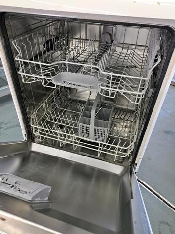 Nette vaatwasser afwasmachine Bosch  silence plus  beschikbaar voor biedingen