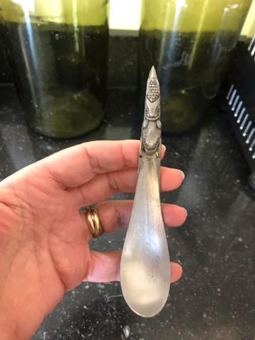 Bijzondere  lepel beschikbaar voor biedingen