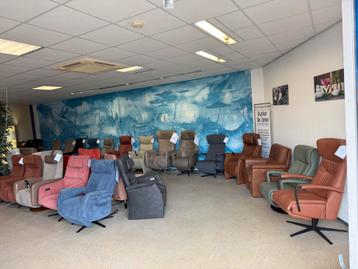 Gebruikt & nieuw sta op relax stoel/fauteuil gratis bezorgd  beschikbaar voor biedingen