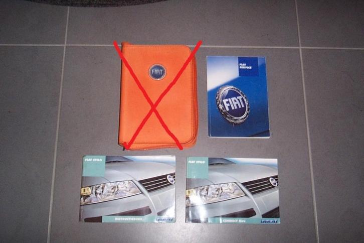 Diverse boekjes voor FIAT STILO  2001/2007, Auto diversen, Handleidingen en Instructieboekjes, Ophalen of Verzenden