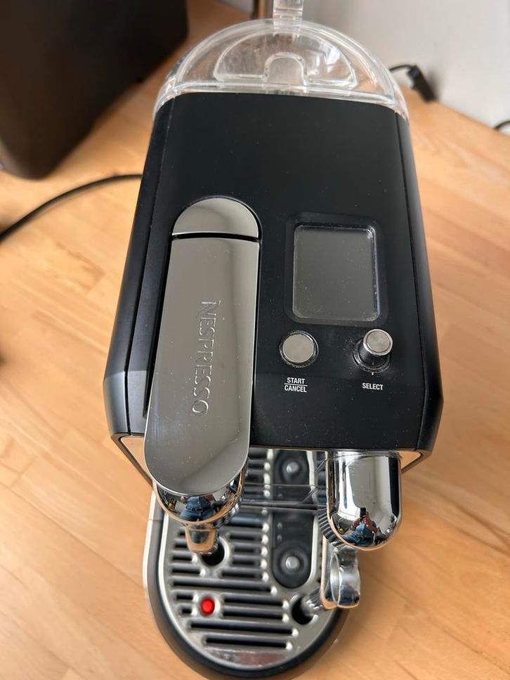 Nespresso Creatista Plus Koffiemachine, Witgoed en Apparatuur, Koffiezetapparaten, Zo goed als nieuw, Koffiepads en cups, Koffiemachine