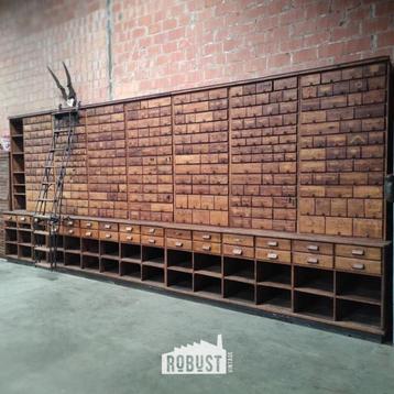 Industriële Apothekerskast | XXL Ladenkast | Hardware Kast beschikbaar voor biedingen