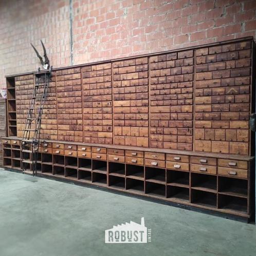 Industriële Apothekerskast | XXL Ladenkast | Hardware Kast, Antiek en Kunst, Antiek | Meubels | Kasten, Ophalen of Verzenden