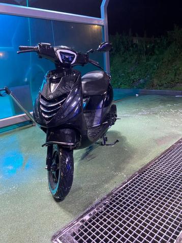 Piaggio zip 50 cc 4t beschikbaar voor biedingen