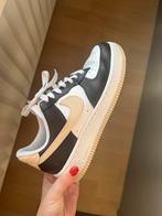 Nike Air Force 1 Sneakers Maat 37,5, Kleding | Dames, Schoenen, Nike, Ophalen of Verzenden, Zo goed als nieuw, Sneakers of Gympen