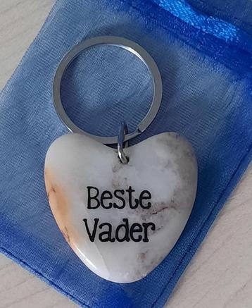 SLEUTELHANGER "BESTE VADER JIJ HEBT EEN HART VAN GOUD" beschikbaar voor biedingen