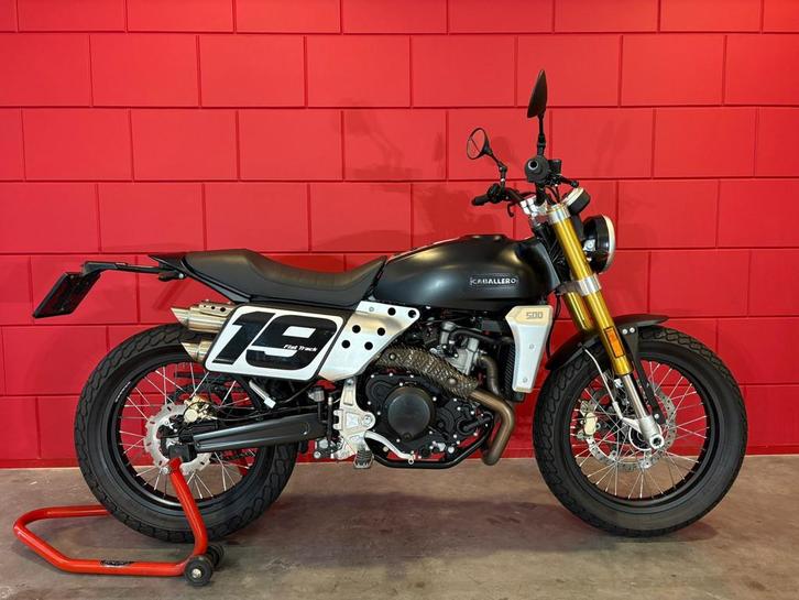 Fantic CABALLERO FLAT TRACK 500 IE ABS A2 (bj 2021), Motoren, Motoren | Overige merken, Bedrijf, Naked bike, 12 t/m 35 kW