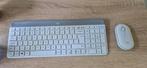 Logitech MK470 Smart Wireless Keyboard and Mouse White, Computers en Software, Toetsenborden, Ophalen, Toetsenbord en muis-set