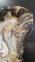 Prachtige agaat slab op standaard, Verzamelen, Mineralen en Fossielen, Ophalen of Verzenden