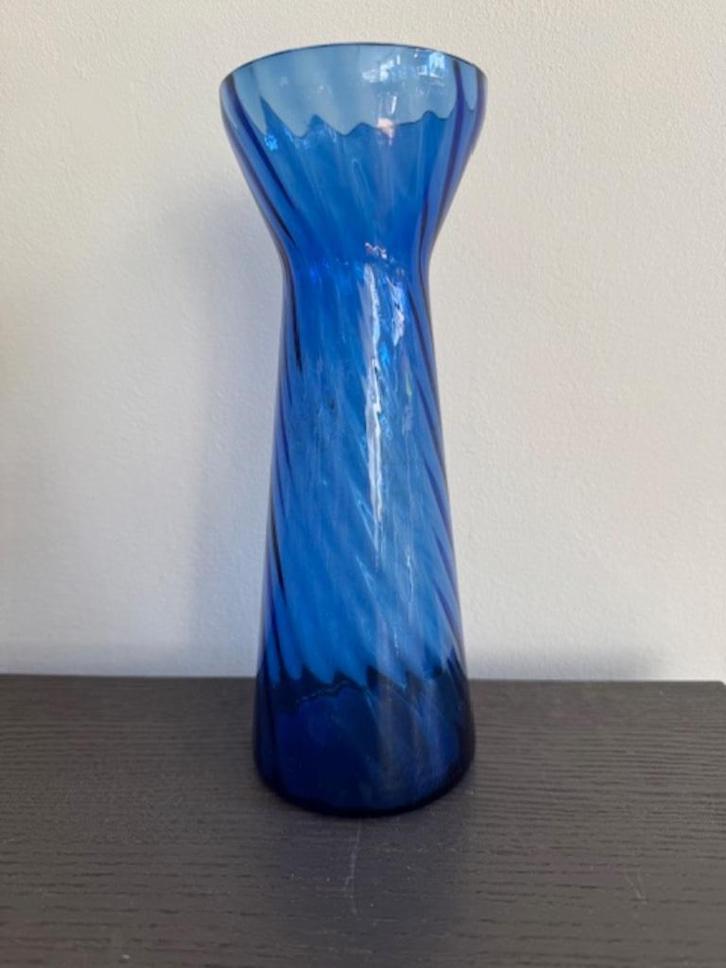 blauw Holmegaard Swirl hyacint vaas jaren '60, Antiek en Kunst, Antiek | Vazen, Ophalen of Verzenden