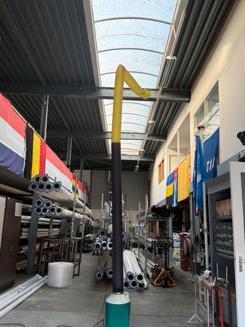 2x Air Blowers geel met zwart beschikbaar voor biedingen
