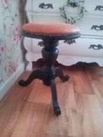 Mooie oude kruk, Huis en Inrichting, Krukjes, Ophalen of Verzenden, Gebruikt, Hout